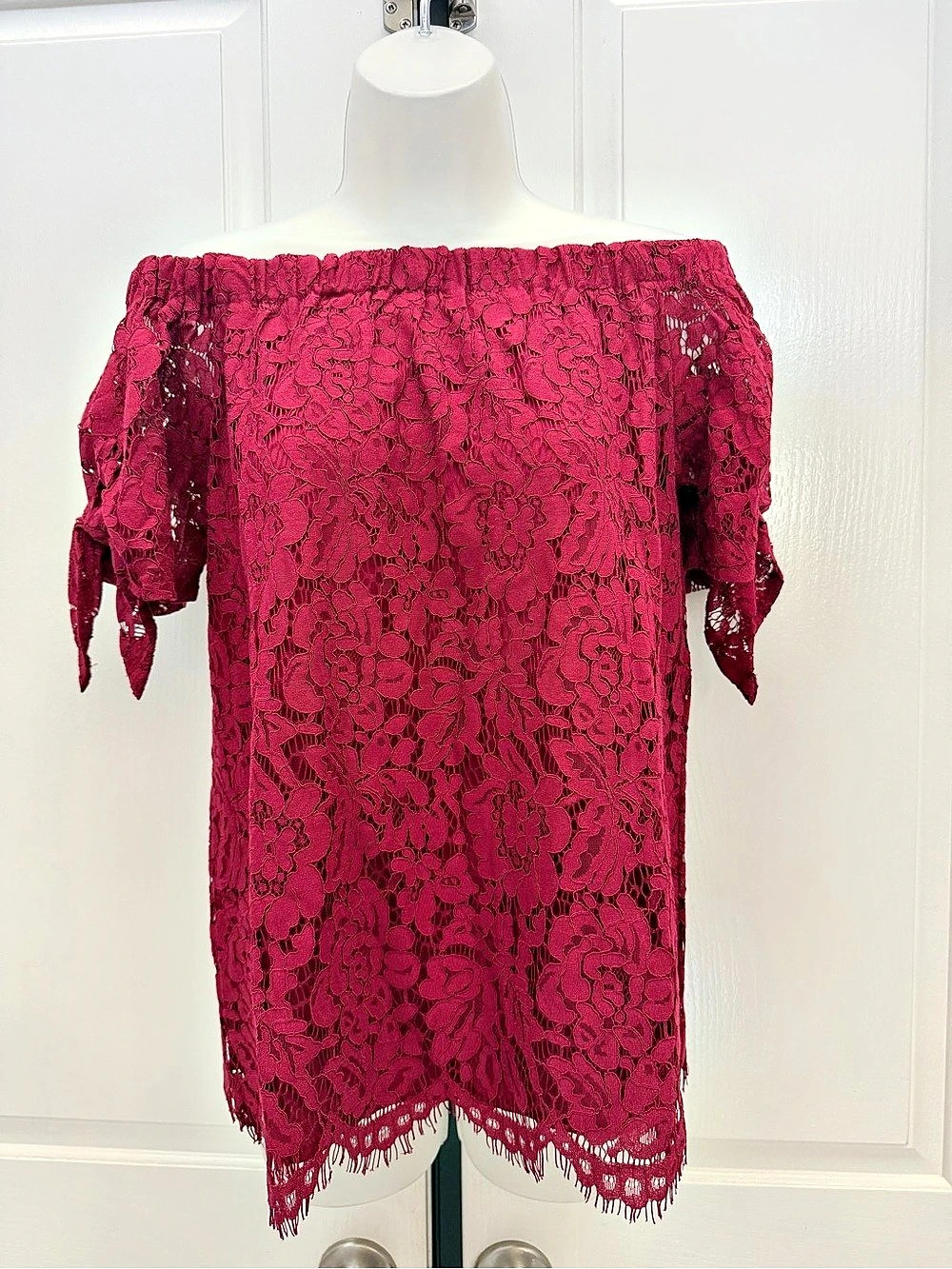 Miss Chievous Burgundy Floral Lace Off-Shoulder Top Sz M